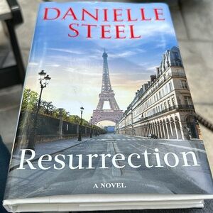 NWT Danielle Steele NEW RELEASE